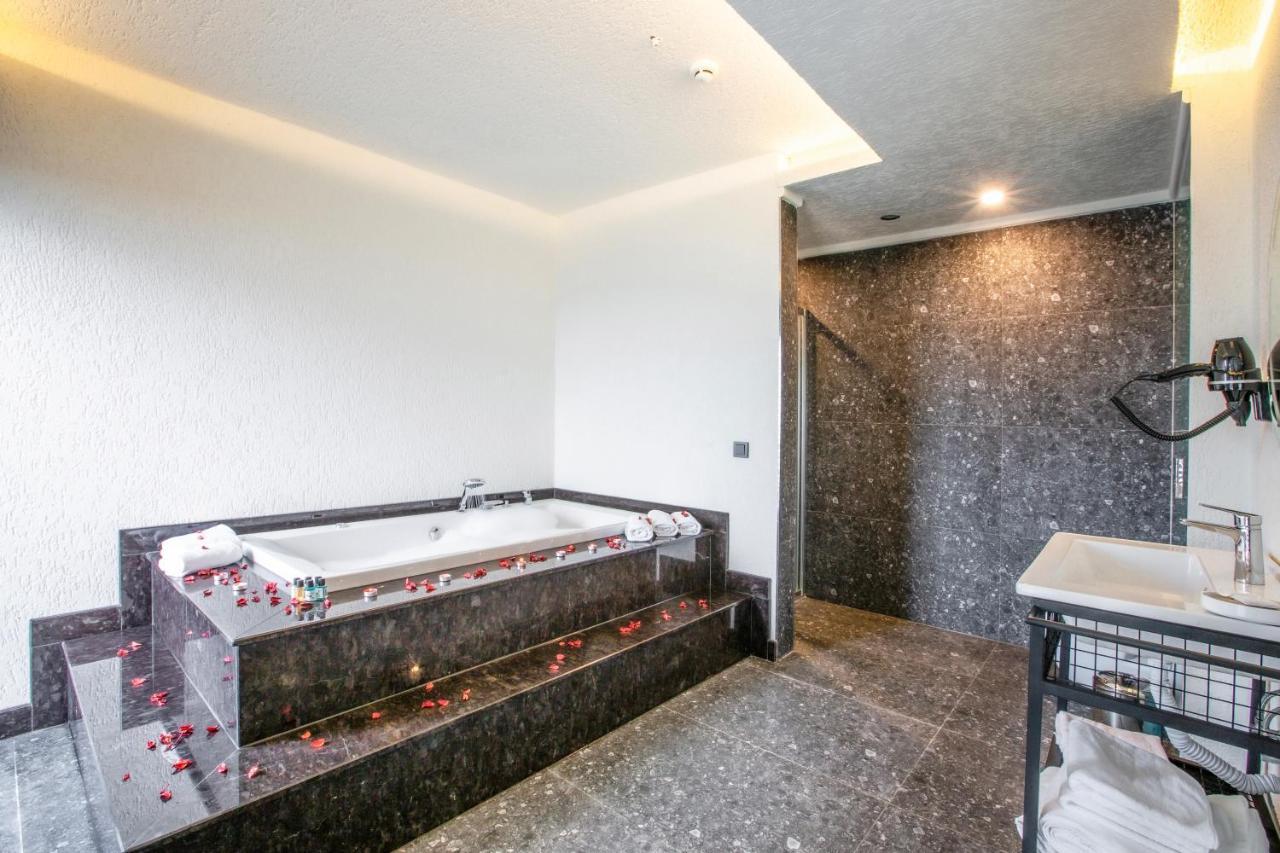 Nehir Otel Pelitli  Exterior foto